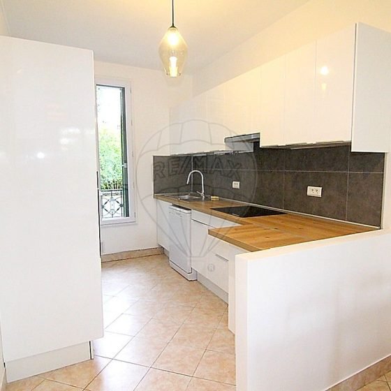 06b512c4-d2bc-4843-8e60-67f55ddacfaf