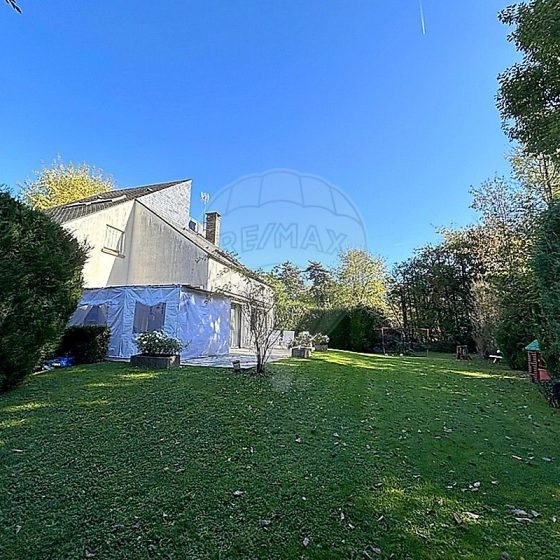 095a7e46-8fe3-4159-adbc-72793fea2183