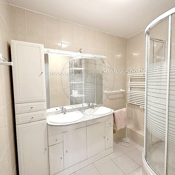 0a6376ff-5896-48ce-a77e-14b58fc5d3f7