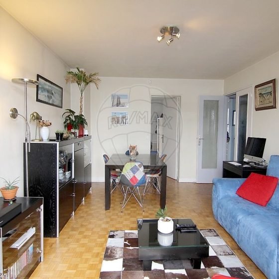 180c099c-52da-459c-a5f8-18ca67f08d5d