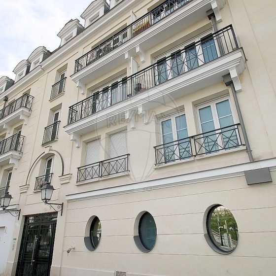 1a3fd027-2591-41de-b29e-0fc99da9e492