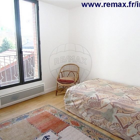 1b8f552f-1538-42c6-b877-70f69352ad28