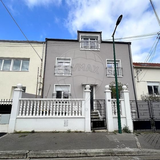 23c4fc4a-8750-4843-ba53-374364aaf61e