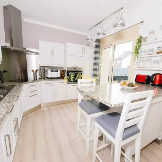 247c4a5617c090978e606bf9211984c9_db40f93105_1920-original