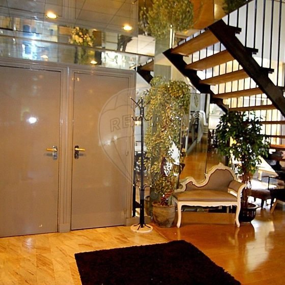 260bdfb7-73a4-44a5-b7e4-0cbcc6388689