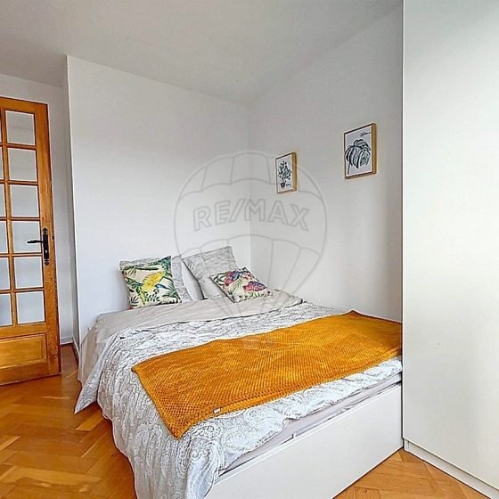 2c1a357e-33f6-4711-8bb9-32b103cd3197