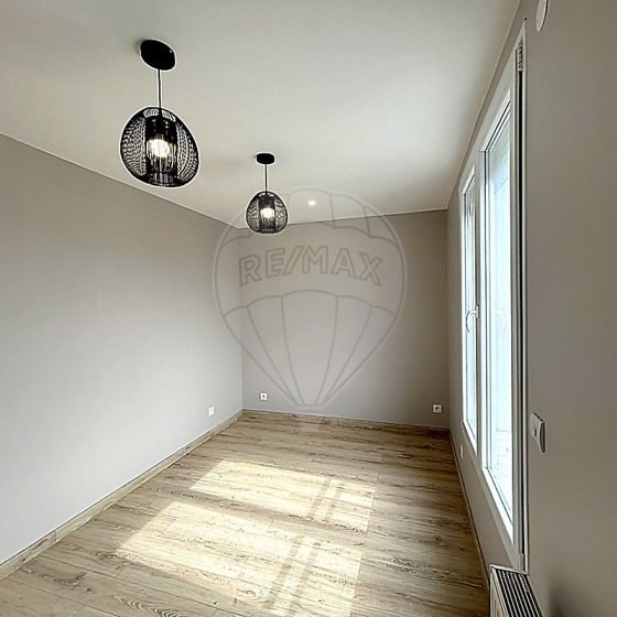 2db04070-5333-4016-80ac-9569699f5214