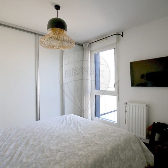 2ea8076f-9cdb-406f-87cd-c4241b5733d3