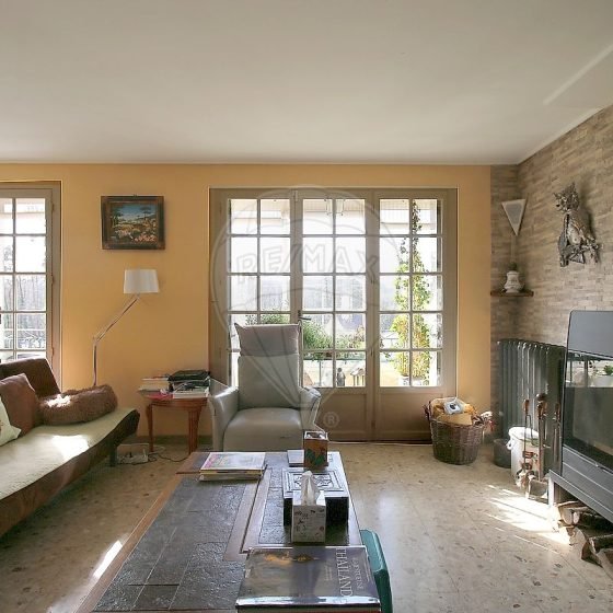 30d9265a-8dbd-4dbc-af2f-f060f2a89ccd