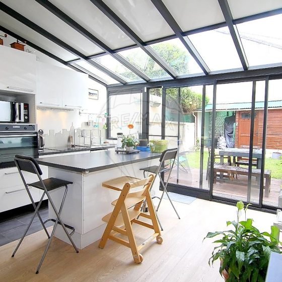 351bbb0a-af93-4fa7-b3d0-61e63f7bd1d1