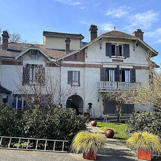 39eb6b82-52bd-41c3-9eac-7e83566b3520