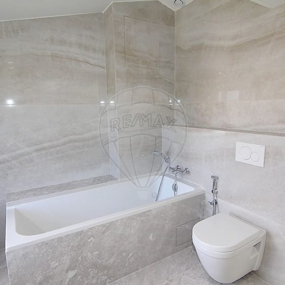 4566aab6-c42a-4797-a80b-6e6b39f9a151