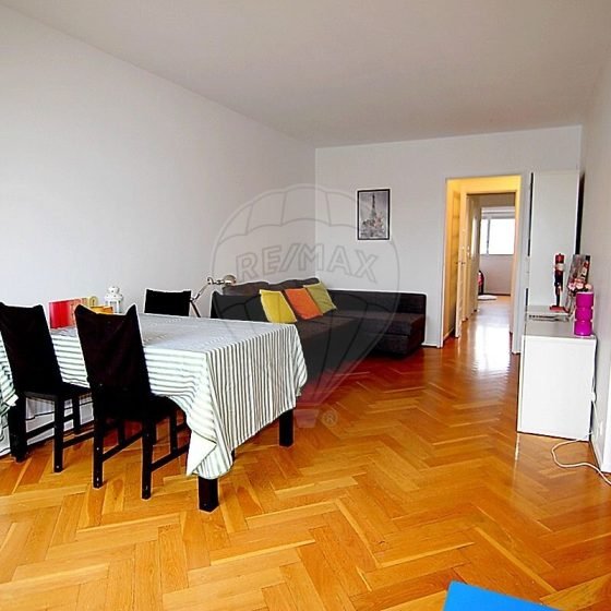 466b25a2-7480-48c5-9453-ce60dfb35eba