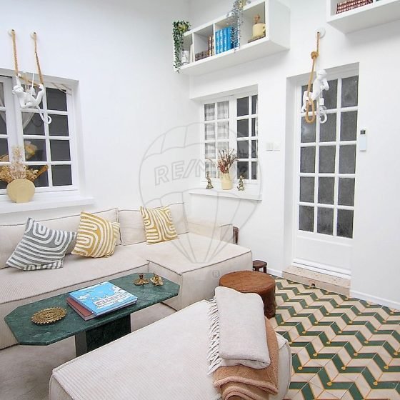 4c0c7677-2e60-4164-a96b-cd8f4a61ab7a