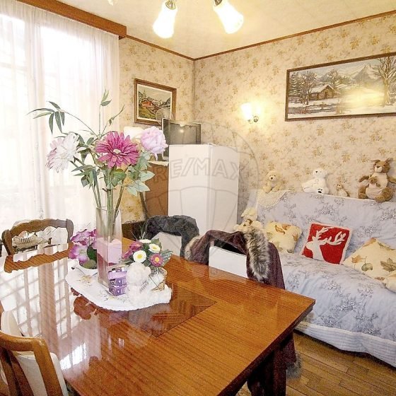 4e73aa39-c610-47ad-8b7c-390f9018af1a