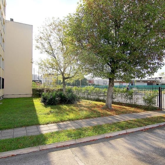 4ebf8fb3-889f-450d-911a-2bb8509d2d33