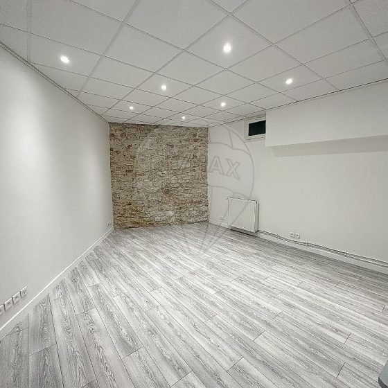 5dff608c-f7df-4e2b-b279-fc5d905d4edf