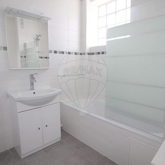 63c7d686-9347-43b4-999e-aaba6cba1d6f