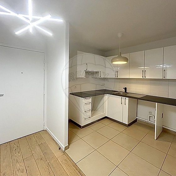 673fb579-bcda-48ca-8a6d-db27b3d6bdc1