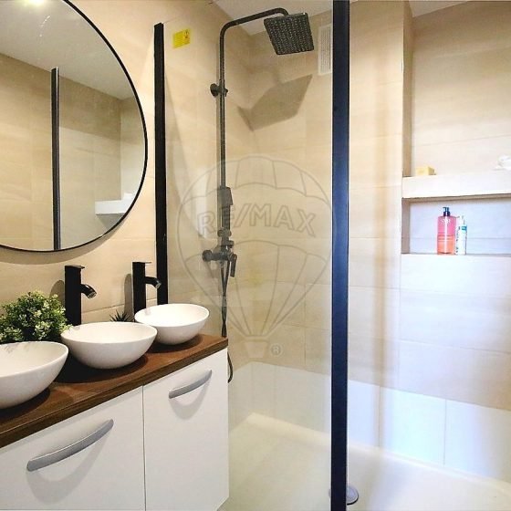 71052abd-39fb-4bd0-ae92-f3f57295c57c