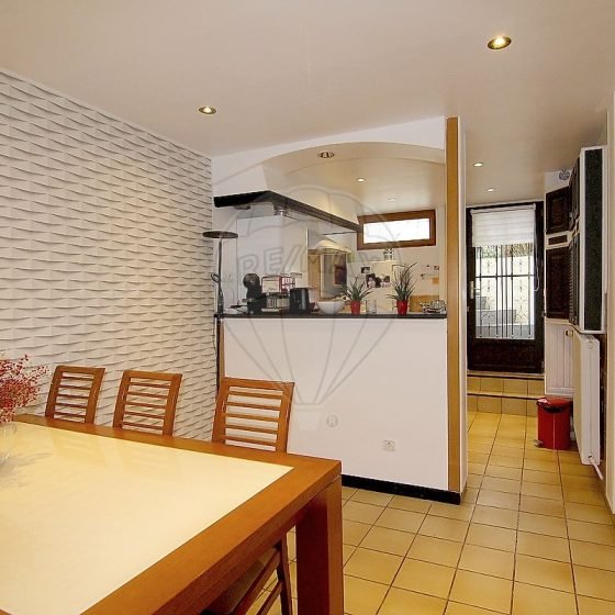 7460f8ef-1578-4a5b-a5a8-e4402712a47b