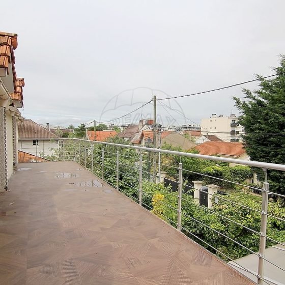 7937e13d-c9f9-4c9b-8aa7-8badfe70a3d8