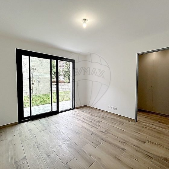 7c25d851-bca7-4aa6-a519-e6a77d5dfcbf