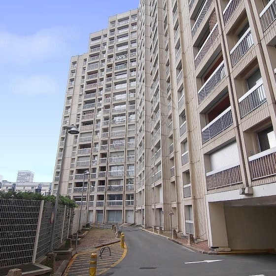 8d37d2ab-c9cd-4f21-8249-ccac961d2a47