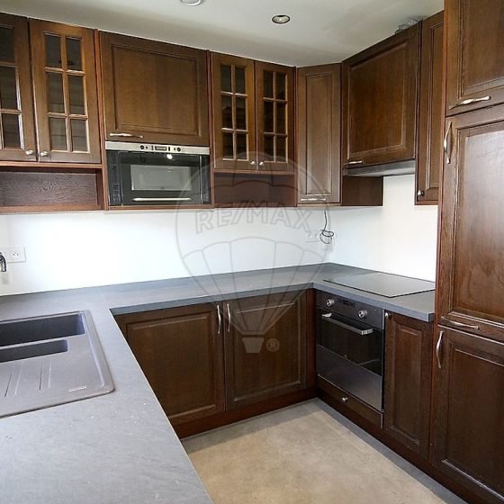 a0de60f7-7694-4f3c-8b66-0d75a9e3d15e