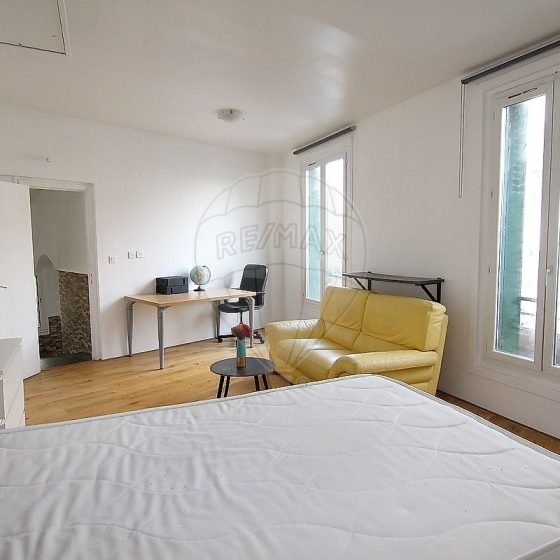 aa510210-dc21-4fbf-a75a-de3c6738e5cd