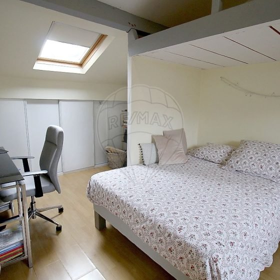 b1fd9f24-0810-4963-a998-5ed0bc769eb6