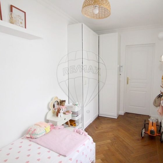 b8862170-e7a1-4e7d-8ce3-b836a00f872b