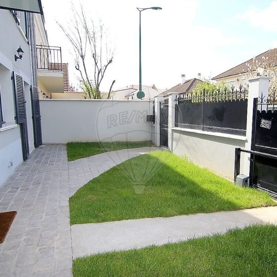 c1f74e61-4a34-4492-9e86-3b1f3fd671b4