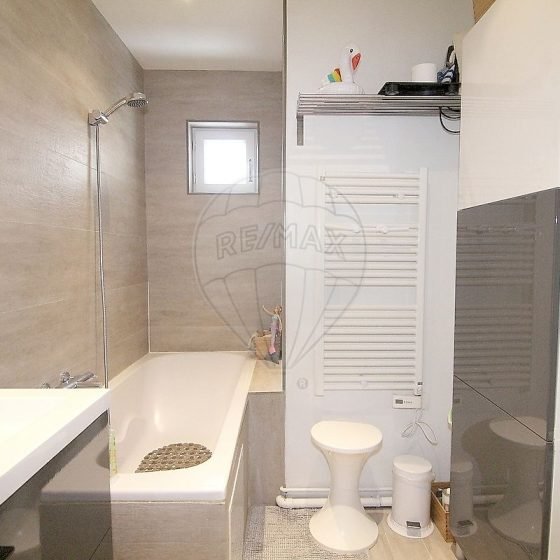 c5631f16-2289-4b9a-9dc5-8f5aa438973e