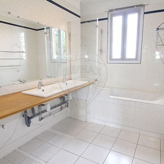 c9e2ed64-2b74-44e3-9102-88aaf362e986