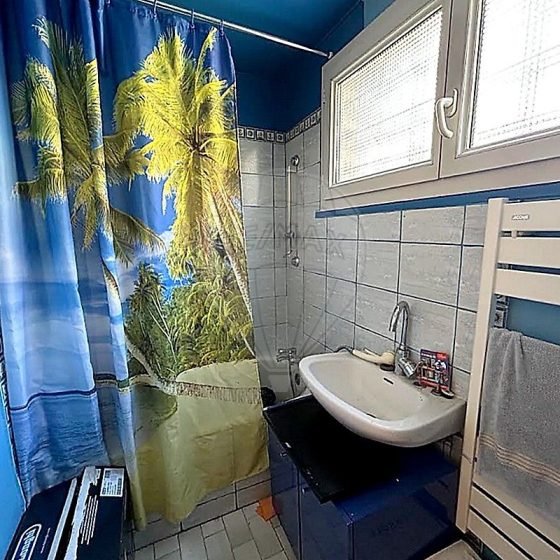 cea6ec92-e58d-48b7-873f-7ebce1b872b0