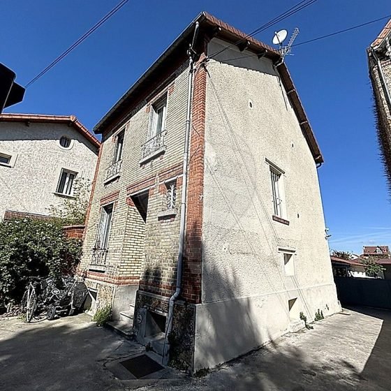 d2a4c063-58ab-4880-bba9-fba4c98916c9