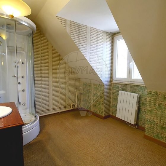 dcbb22d7-2306-41a8-ae6e-03d0a3e8f522