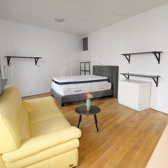 df723e4e-b482-4415-8f59-7379e4369b74