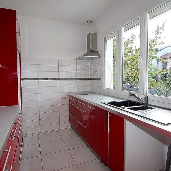 df85a6e7-3196-4b18-b043-1d0ae5b63fbc