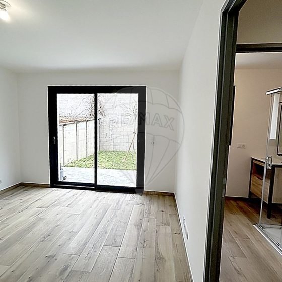 dfce1d55-7768-43ef-b9fe-17148d3a9162