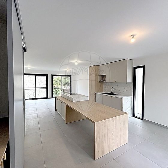 dfce329b-5b26-4d98-b4e5-83c82bed4120