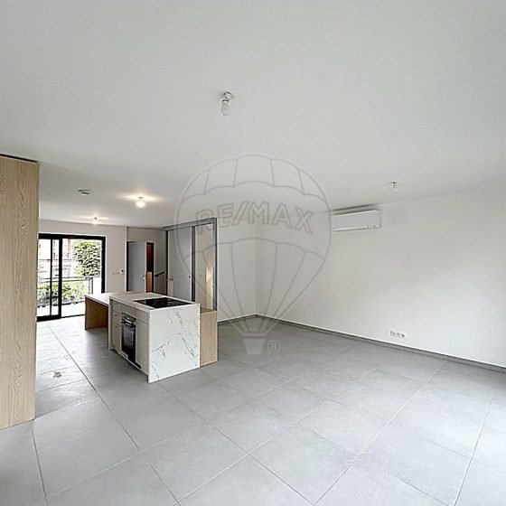 ea881431-a39b-49a5-bb8f-aabdf0b27667