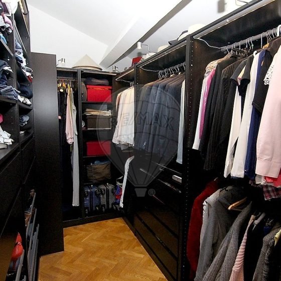 ebc7f257-2406-4fd8-89d1-d59241ca149e