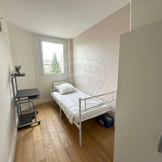 f18732b0-7276-459d-8c55-af9685874a75