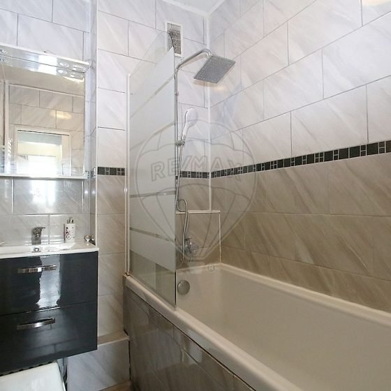 f25502ae-7655-4b0d-a8ab-dc403c325eb6