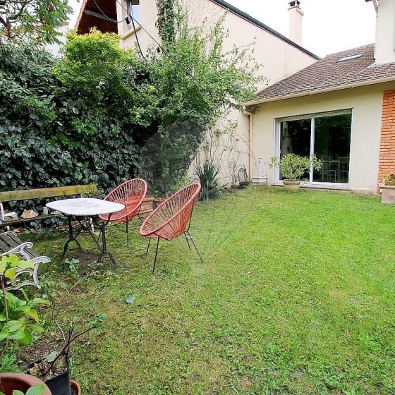 f440a1c9-fb7f-4199-a70f-f20a873fc52c