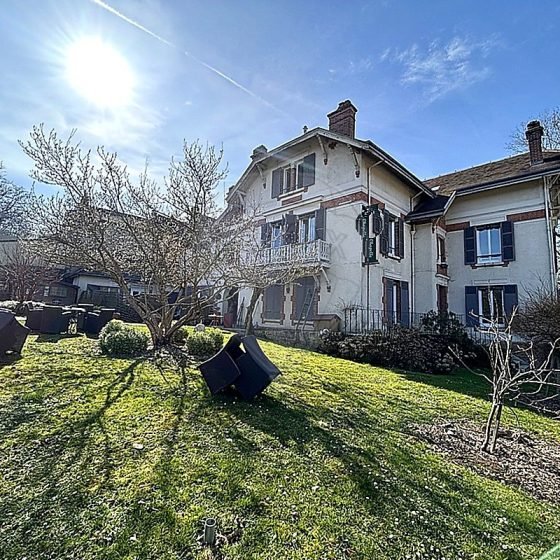 f7438d04-bb06-432b-ad9c-2e149bbf8fcb