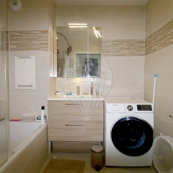 fb63aa27-091c-45e6-aae2-29d1405bd01b