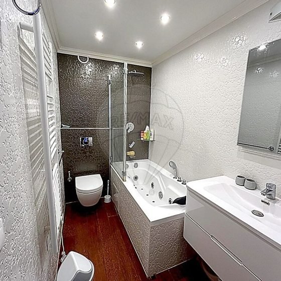 ff73841a-7f0a-42ef-b457-562ec0d7641c